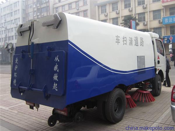 贺州市东风小型扫路车