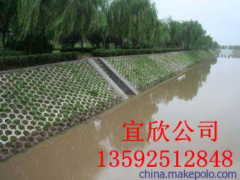 宜欣10-15全自动步道砖机,人形步道砖机设备生产砖厂 宜欣10-15全自动步道砖机,人形步道砖机设备生产砖厂