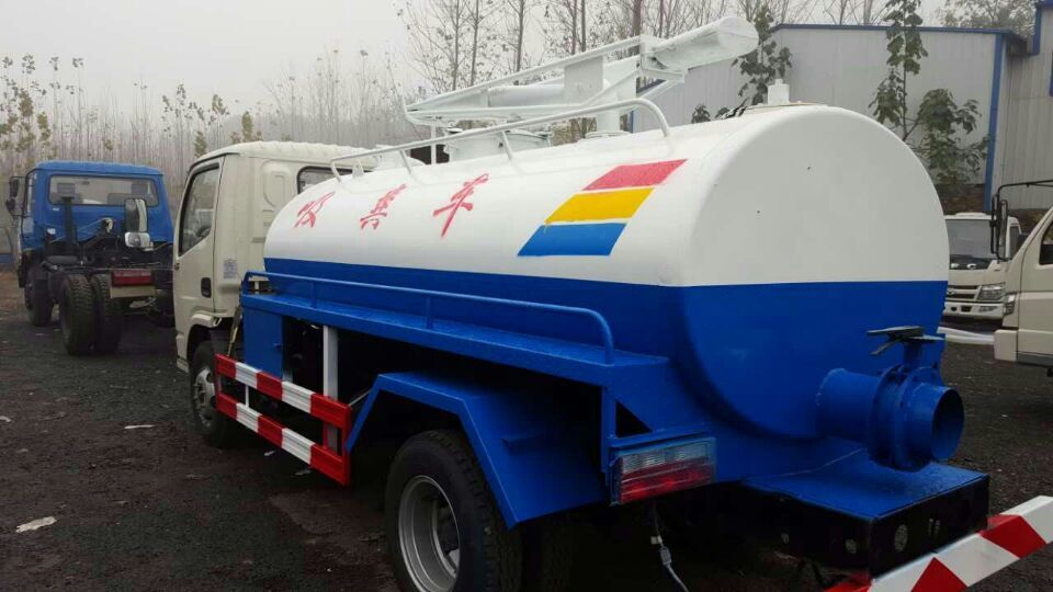 拉萨优质3方小型三轮小型抽粪车